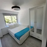 New And Bright 2-bedroom In Canamelar Διαμέρισμα