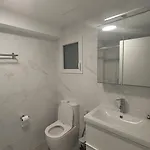 New And Bright 2-bedroom In Canamelar Διαμέρισμα