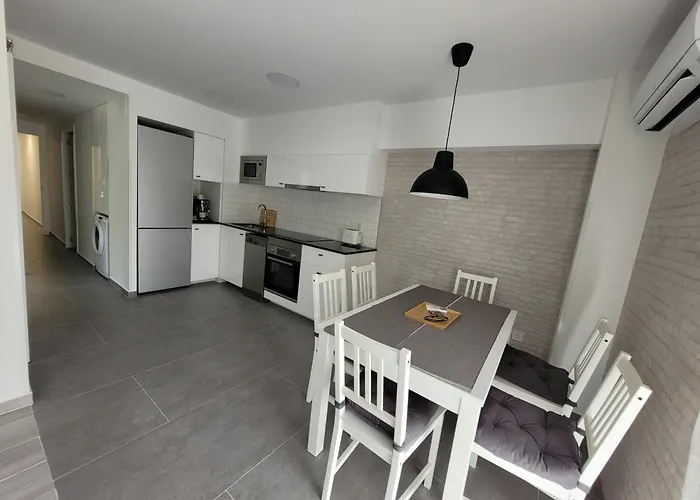 New And Bright 2-bedroom In Canamelar * Valencia